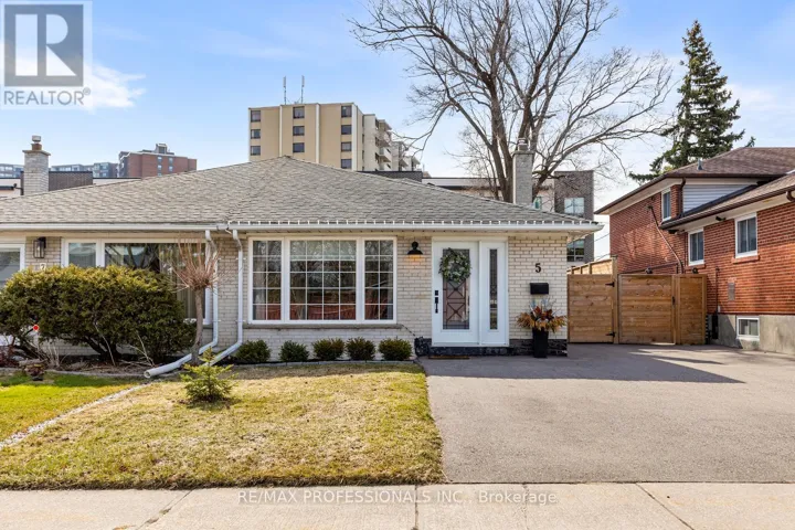 5 BIRGITTA CRESCENT, Toronto (Eringate-Centennial-West Deane), Ontario M9C3W1