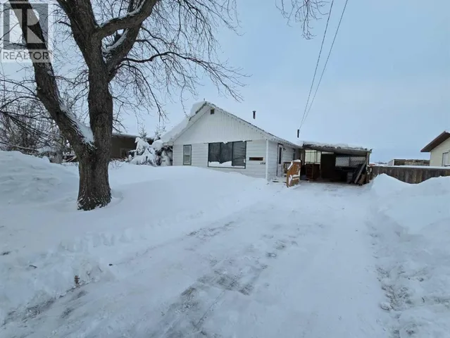 5208 55 Avenue, Grimshaw, Alberta T0H1W0