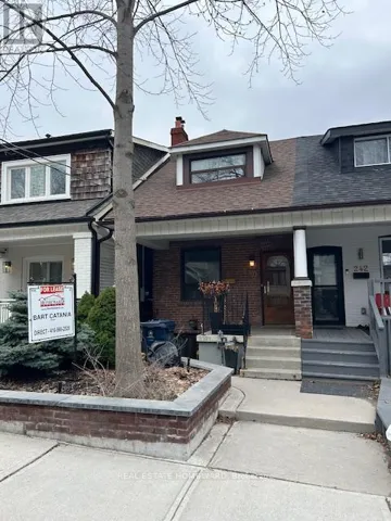 240 LEE AVENUE, Toronto (The Beaches), Ontario M4E2P5