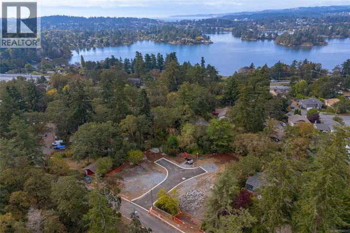 3806 Madaric Pl, Saanich, British Columbia V8Z2N1