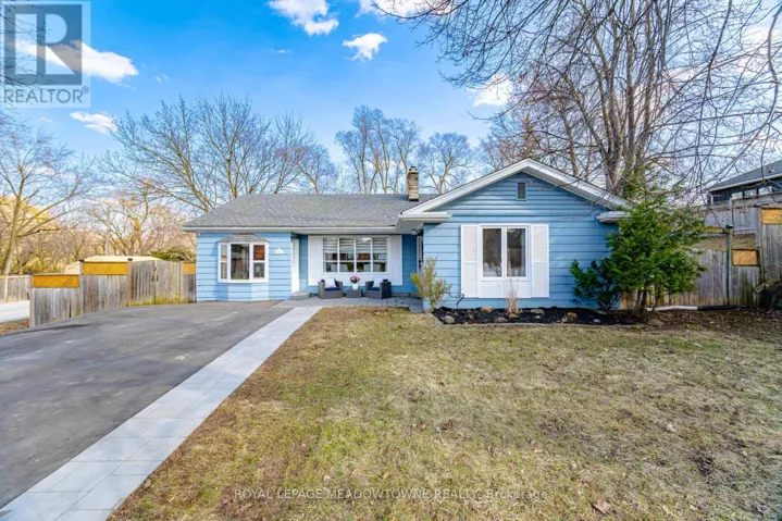 282 WOODWARD AVENUE, Milton (OM Old Milton), Ontario L9T1V2