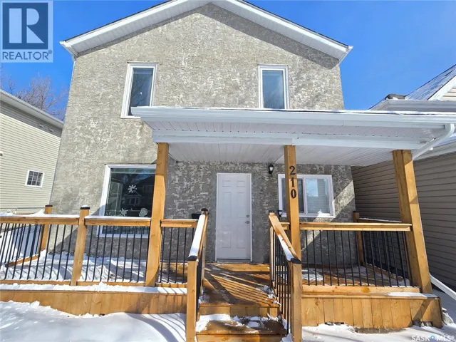 210 E AVENUE N, Saskatoon, Saskatchewan S7L1R7