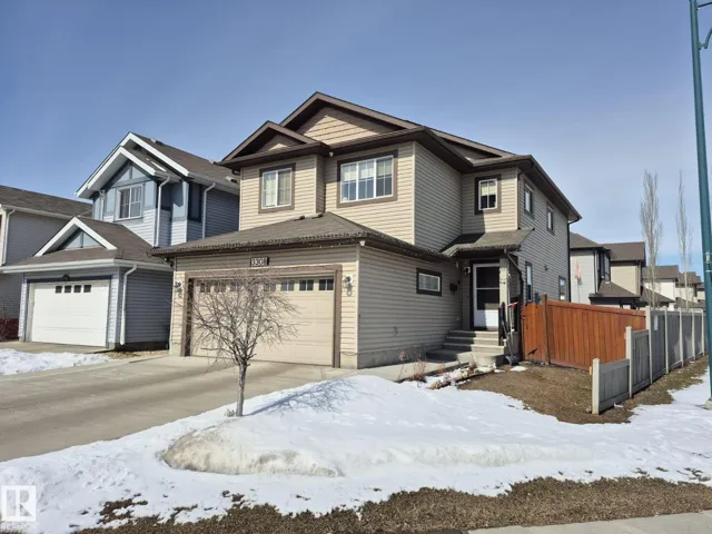 3308 18B AV NW, Edmonton, Alberta T6T0R4
