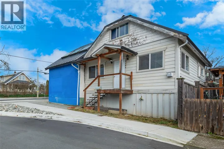 4102 Burde St, Port Alberni, British Columbia V9Y3L4