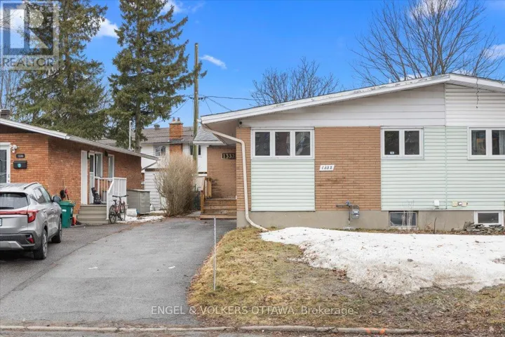 1332 HENRY FARM DRIVE, Ottawa, Ontario K2C2E4