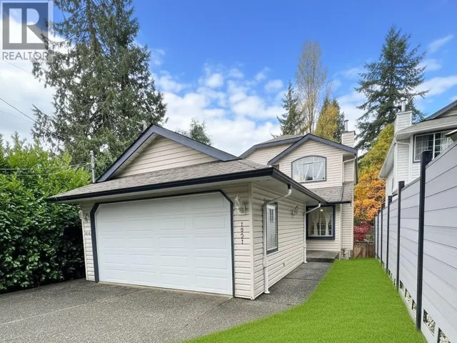 1931 WESTVIEW DRIVE, North Vancouver, British Columbia V7M3B1