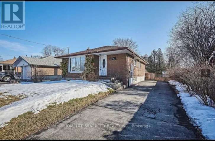 901 CROCUS CRESCENT, Whitby (Downtown Whitby), Ontario L1N2A8