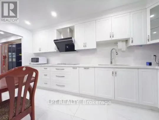 UPPER A - 86 PUMA DRIVE, Toronto (L'Amoreaux), Ontario M1V1G9