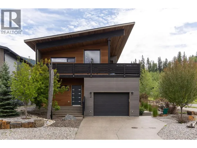 2 Piedmont Drive, Fernie, British Columbia V0B1M4