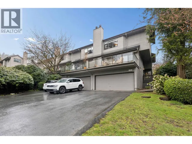 4306 NAUGHTON AVENUE, North Vancouver, British Columbia V7G2E1
