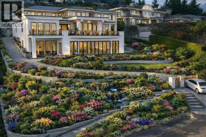 835 FARMLEIGH ROAD, West Vancouver, British Columbia V7S1Z8