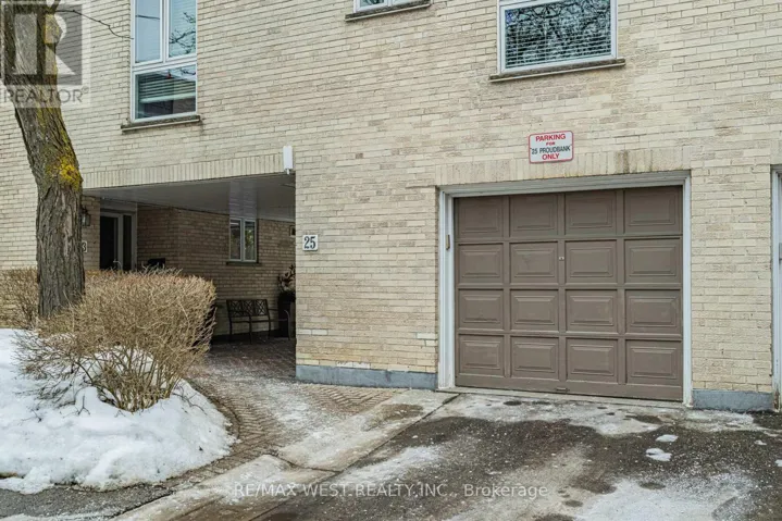 25 PROUDBANK MILLWAY, Toronto (St. Andrew-Windfields), Ontario M2L1P3
