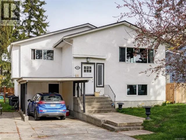 1604 San Juan Ave, Saanich, British Columbia V8N2L6