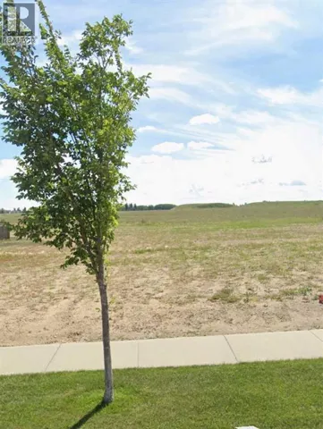 7004 38 Avenue, Camrose, Alberta T4V5B8