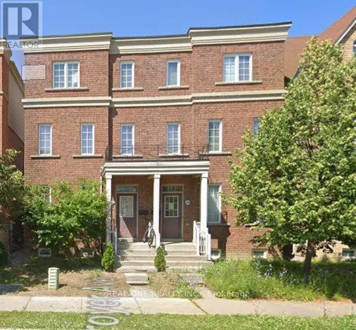 THIRD FLOOR ROOMS - 18 TROYER AVENUE, Toronto (York University Heights), Ontario M3J3S6