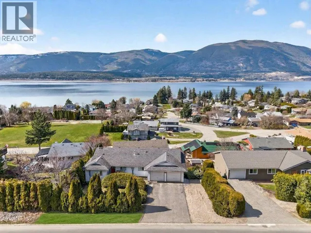 4751 Lakeshore Road NE, Salmon Arm, British Columbia V1E3N8
