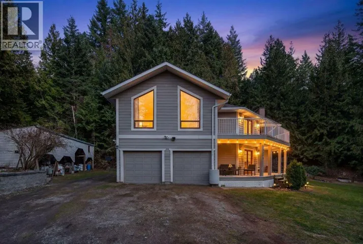 7905 97A Highway, Mara, British Columbia V0E2K0