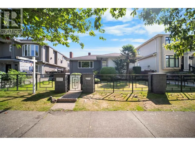 6978 MCKINNON STREET, Vancouver, British Columbia V5S3G5