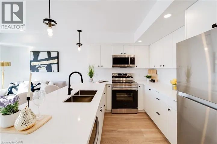 825 STIRLING Avenue S Unit# 3, Kitchener, Ontario N2M3K4