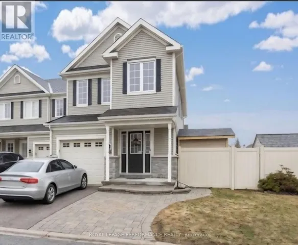 200 IDLEWILD PRIVATE E, Ottawa, Ontario K2J0P4
