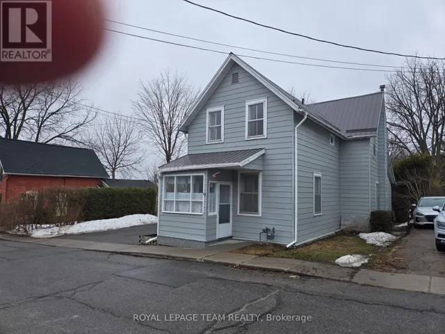 48 THOMAS STREET, Mississippi Mills, Ontario K0A1A0