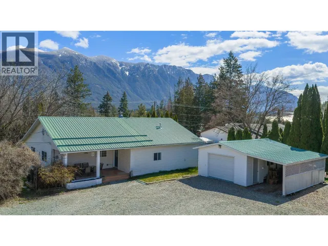 3433 ERICKSON Road, Creston, British Columbia V0B1G1