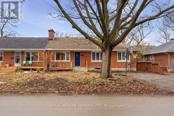 2086 BLOSSOM DRIVE, Ottawa, Ontario K1H6G8