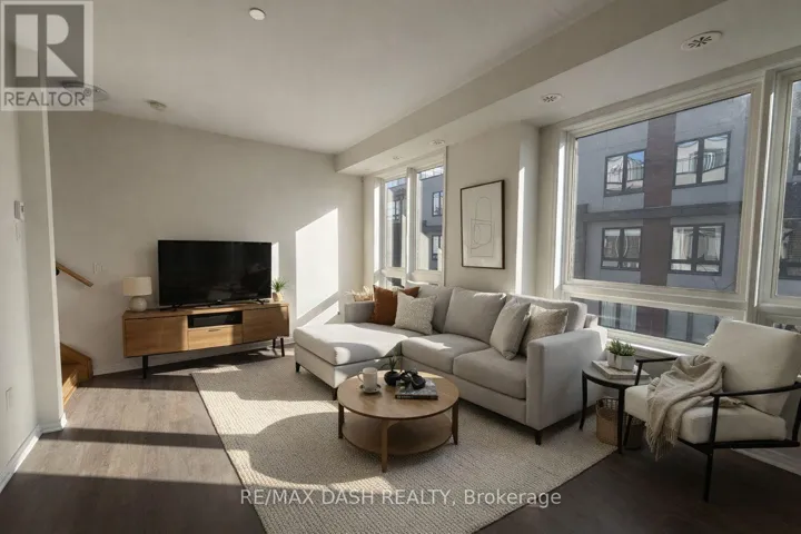 303 - 1130 BRIAR HILL AVENUE, Toronto (Briar Hill-Belgravia), Ontario M6B0A9