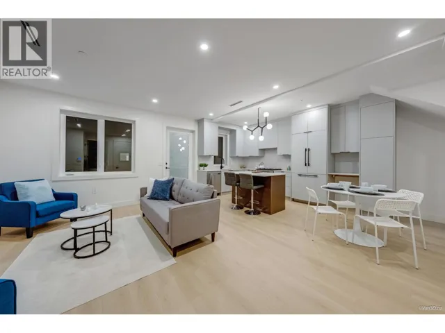 3 6730 HEATHER STREET, Vancouver, British Columbia V6P3P4