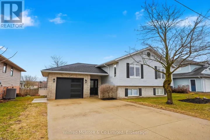 214 HINKS STREET, Brockton, Ontario N0G2V0