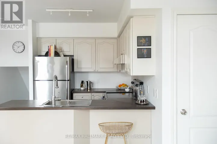 27 SUDBURY STREET, Toronto (Niagara), Ontario M6J3W6