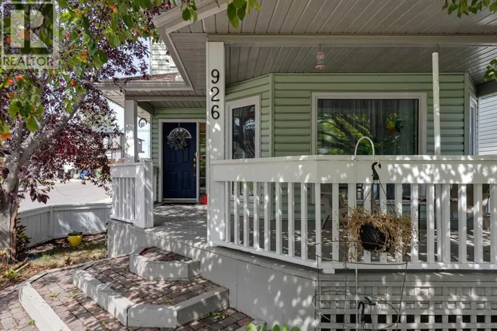 926 19 Avenue NW, Calgary, Alberta T2M0Z5