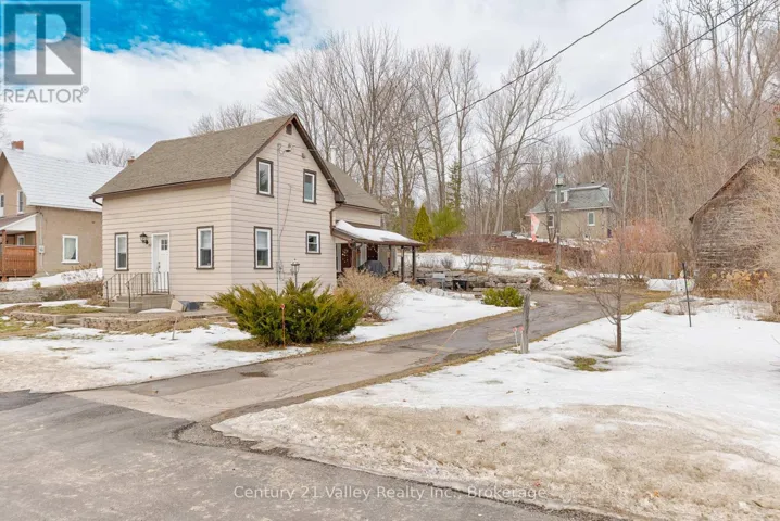 82 BONNECHERE STREET E, Bonnechere Valley, Ontario K0J1T0