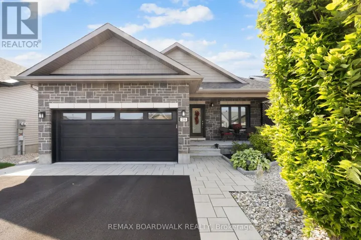 216 MCKENNY STREET, Mississippi Mills, Ontario K0A1A0