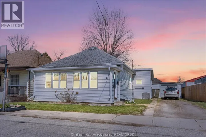 23 DEGGE STREET, Chatham, Ontario N7M4X3
