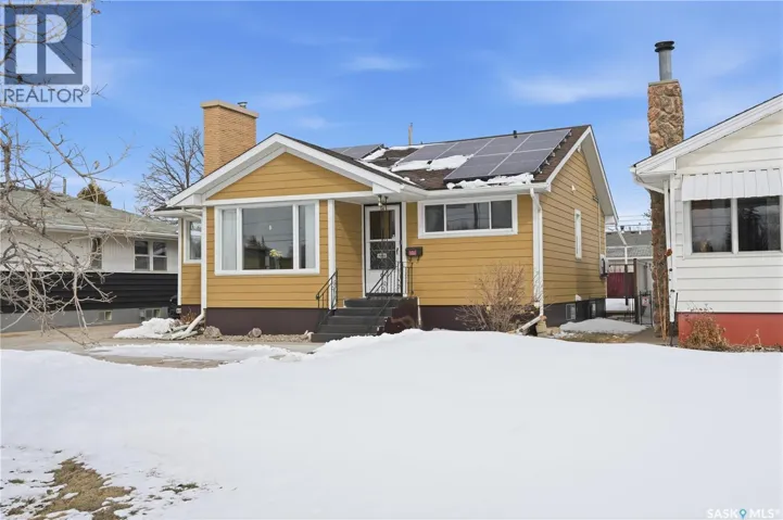1011 Taylor STREET E, Saskatoon, Saskatchewan S7H1W4