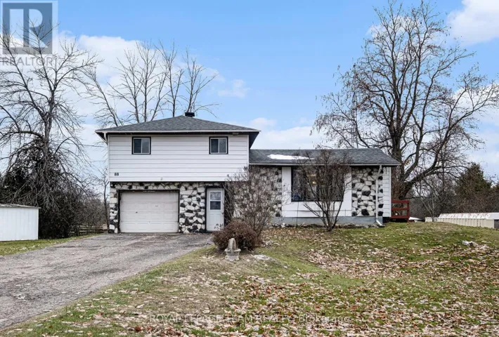 88 BAY ROAD, Rideau Lakes, Ontario K0G1L0