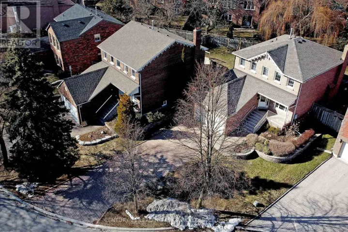 19 BERKELEY COURT, Markham (Unionville), Ontario L3R6M4