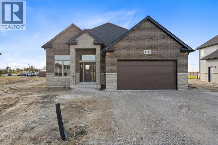 4418 BELMONT, Comber, Ontario N0R1A0