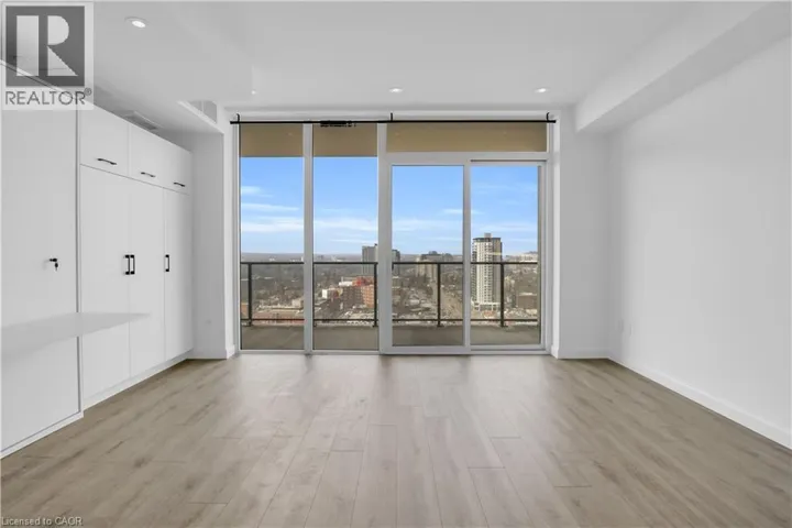 741 KING Street Unit# 1711, Kitchener, Ontario N2G0E9