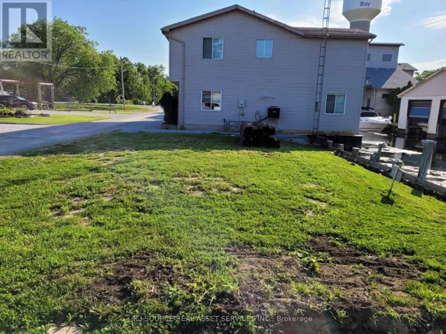 14 TACKEL LINE, Chatham-Kent (Mitchell's Bay), Ontario N0P1L0