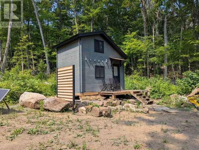 1035 HEARTS CONTENT DRIVE, Highlands East (Glamorgan), Ontario K0M1R0