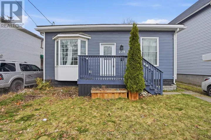 228 SOUTH STREET, London East (East K), Ontario N6B1B4