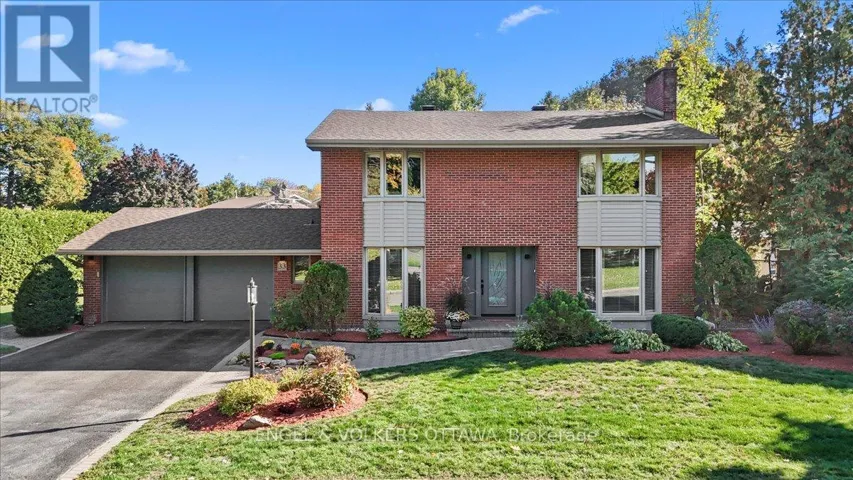 33 OKANAGAN DRIVE, Ottawa, Ontario K2H7E9