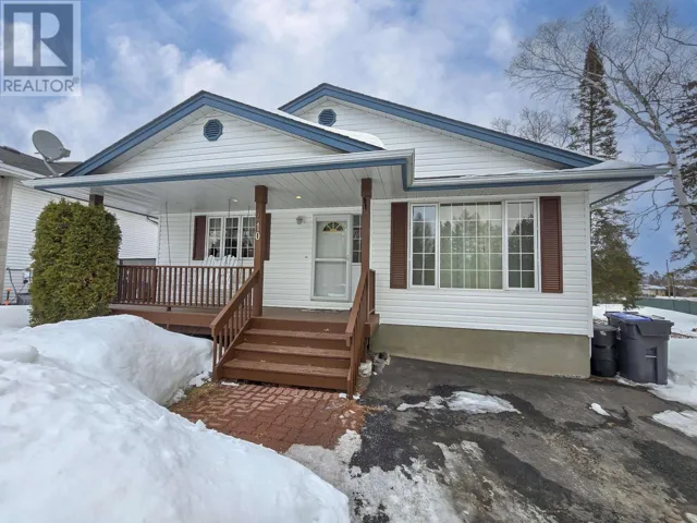 410 Jameson ST, Thunder Bay, Ontario P7G1E2