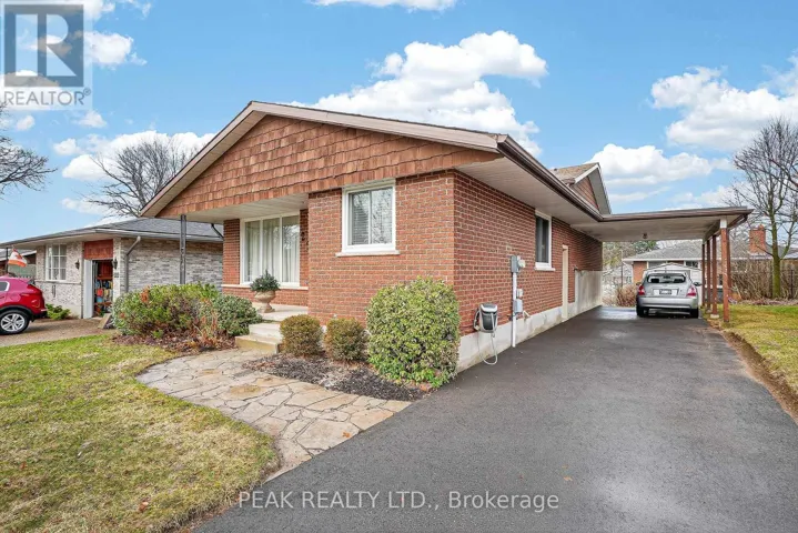 229 LAURENTIAN DRIVE, Kitchener, Ontario N2E2G5