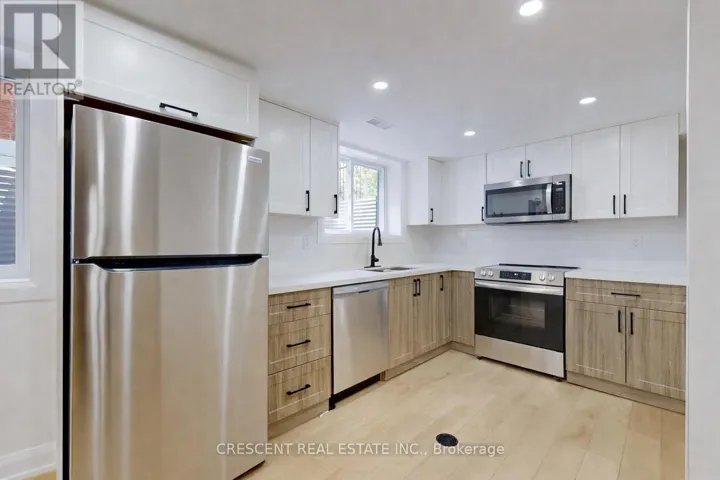 LOWER - 59 ELKWOOD COURT, Hamilton (Rolston), Ontario L9C2T5