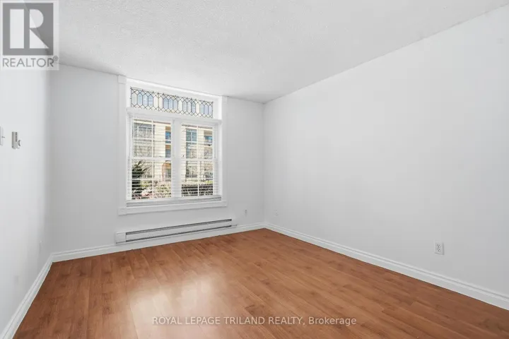 1 - 715 KING STREET, London East (East L), Ontario N5W2X2