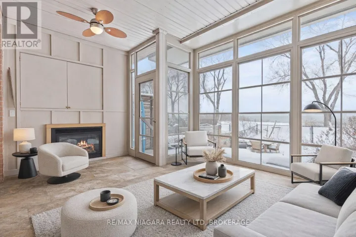 1069 BEACH BOULEVARD, Hamilton (Hamilton Beach), Ontario L8H6Z9