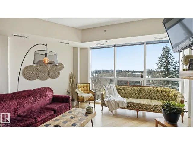 #301 9316 82 AV NW, Edmonton, Alberta T6C0Z6